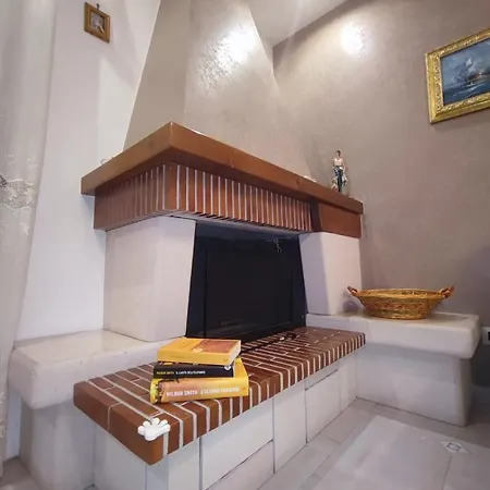 Genoard Apartment